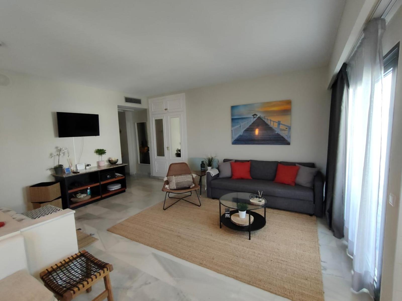 New & Beautiful Loft In Puerto Banus Apartment Marbella Ruang foto